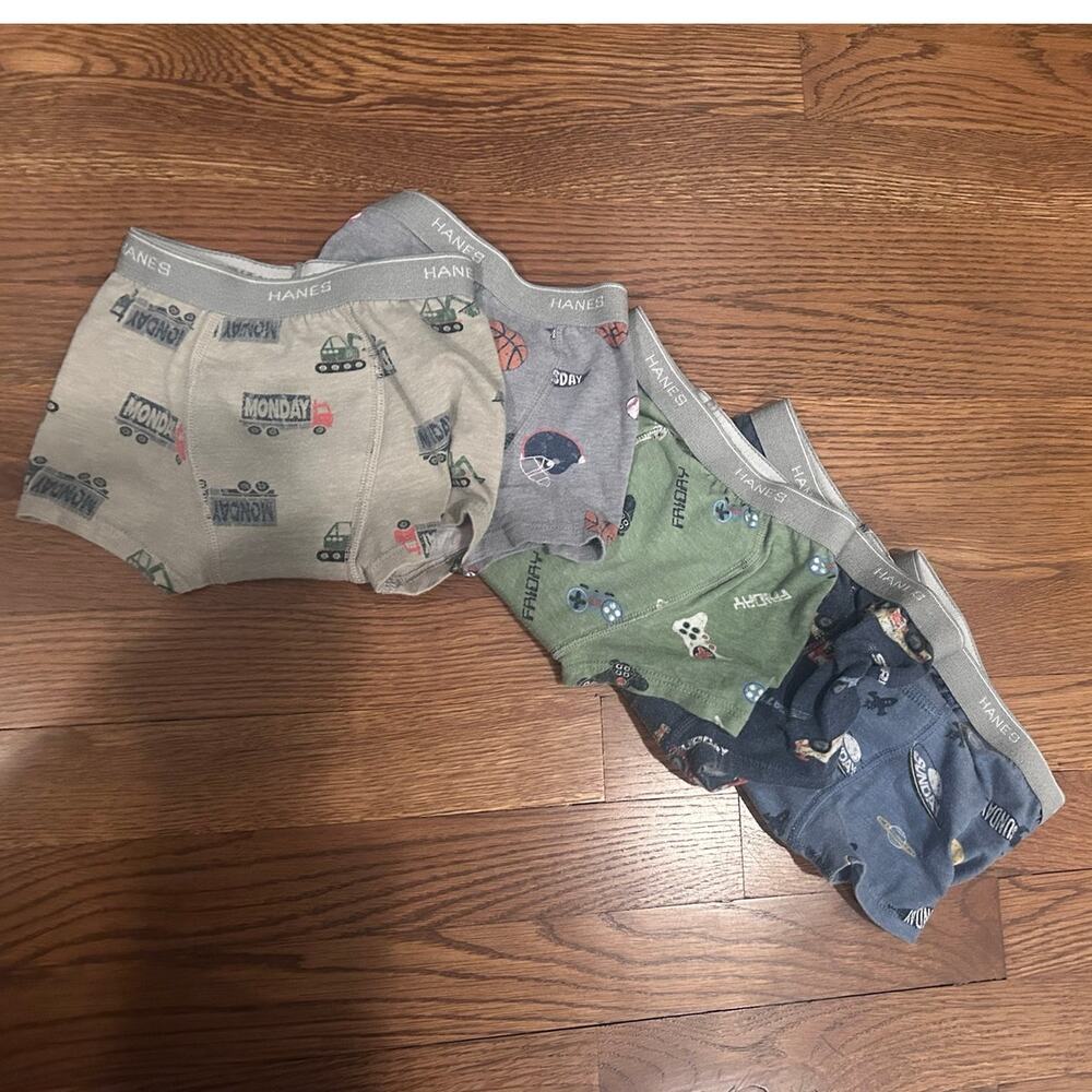 Hanes Toddler Boys Days of the Week Training Boxer Briefs Underwear 5-Pack 2T/3T